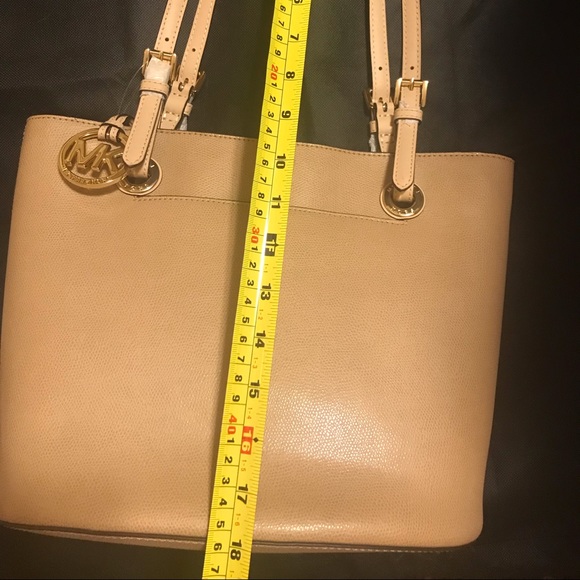 New, Michael Kora Jet Set leather tote in camel - Picture 10 of 10